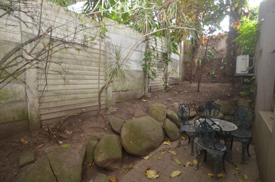 9 Bedroom Property for Sale in Nahoon Eastern Cape
